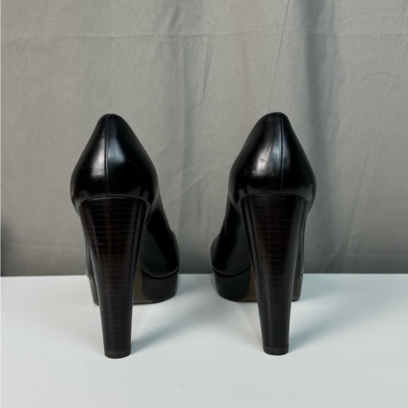 Stuart Weitzman classic peep toe - Picture 4 of 6